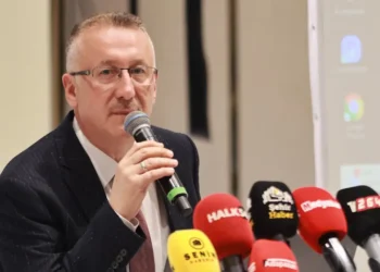 AKP’li Adapazarı Belediye Başkanı Mutlu Işıksu partisinden istifa etti