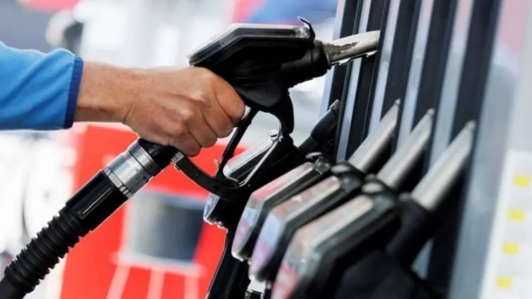 Akaryakıta beklenen zamma da zam