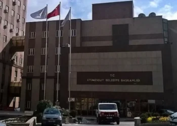 Etimesgut Belediyesi’ne operasyon: 4 kişi gözatında