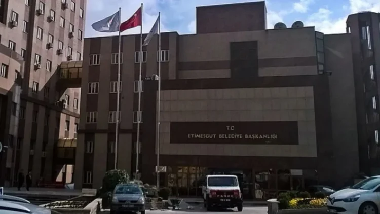 Etimesgut Belediyesi’ne operasyon: 4 kişi gözaltında