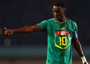 Fenerbahçe İstanbul’a getirip ameliyat ettirmişti: Amara Diouf, yetiştiği kulübe geri döndü