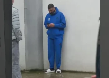 Fenerbahçe, sigara içen oyuncusunun sözleşmesini feshetti