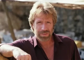 Hollywood yıldızı Chuck Norris hayatını kaybetti