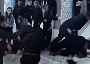 Milli halterci okul bastı: Çocukları darbetti