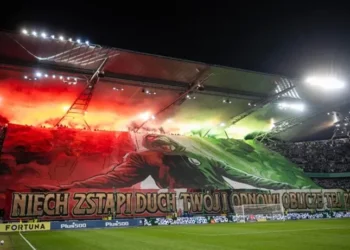 Puan tablosunu görenler hayrete düştü: Ligdeki 18 takımın da hem şampiyonluk hem küme düşme ihtimali var