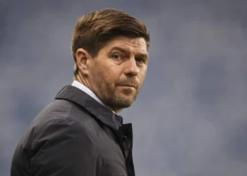 Steven Gerrard’dan flaş Galatasaray yorumu: Yerde yuvarlandıklarını gördünüz, çok acınasıydılar