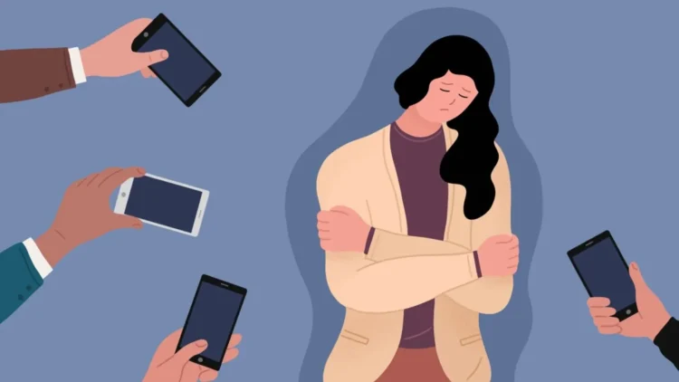 Araştırma: Her iki kadından biri dijital şiddete maruz kalıyor