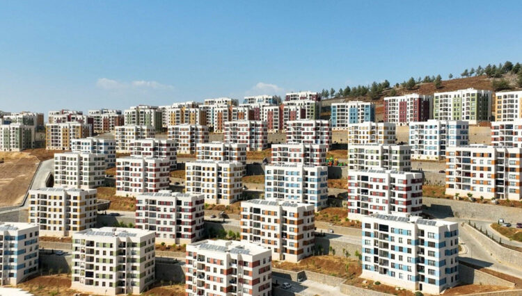 Depremzedelerden TOKİ ödeme sistemine tepki: Ödedikçe borçlar katlanıyor