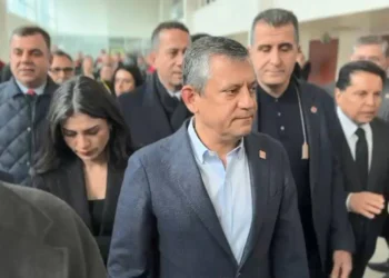 İBB davası: Özgür Özel ilk duruşmada neler yaşandığını anlattı