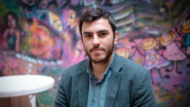 Bayram ziyaretinde gözaltına alınan gazeteci Arı tutuklandı