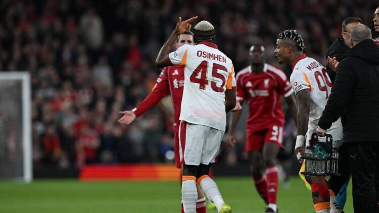 Victor Osimhen ne zaman sahalara dönecek?